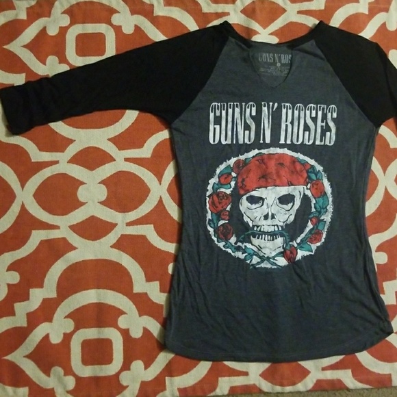 Tee - Picture 2 of 3